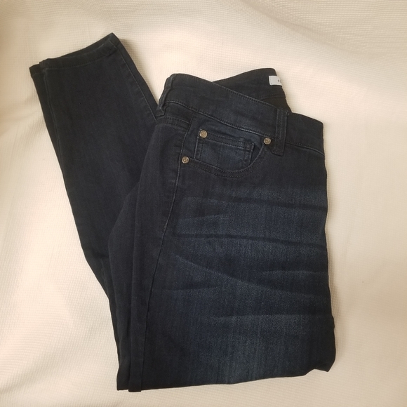 Celebrity Pink Mid-Rise Skinny - Picture 3 of 6